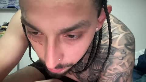 hihello400 online show from November 21, 2025, 4:11 am