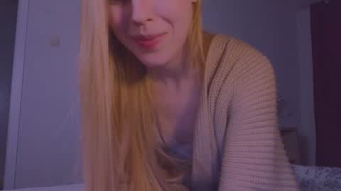 Snapshot of hihi_im_chloe chatting on March 11, 2025, 1:26 am Chloe online show from March 11, 2025, 1:26 am