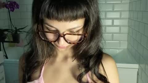 HIHIKA online show from July 14, 2026, 8:14 pm