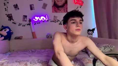 Snapshot of hiidear chatting on March 2, 2026, 7:37 am twinkvadusha online show from March 2, 2026, 7:37 am