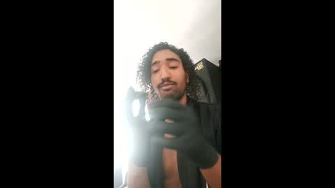 Snapshot of hikarascastle chatting on April 16, 2026, 10:38 am hikarascastle online show from April 16, 2026, 10:38 am