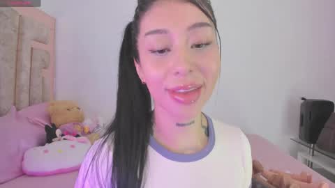 LUNA new account  FOLLOW ME online show from May 25, 2026, 12:16 am
