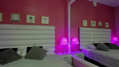 Snapshot of hilary_tailor chatting on November 18, 2025, 10:52 am hilary_tailor online show from November 18, 2025, 10:52 am