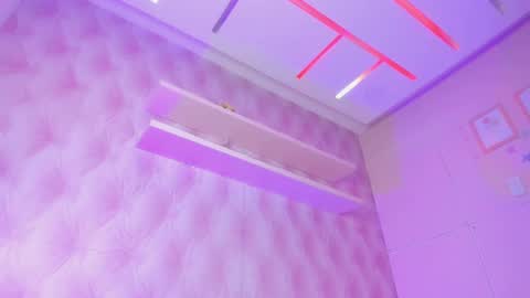  Hillary  online show from February 13, 2025, 8:06 am