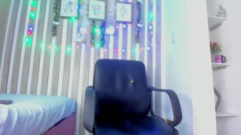  Hillary  online show from December 13, 2025, 10:26 pm