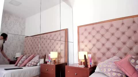 Hillary online show from October 11, 2025, 11:42 am