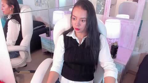 Hillary online show from November 3, 2025, 2:46 am