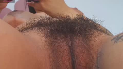 sarah online show from September 28, 2025, 4:23 pm