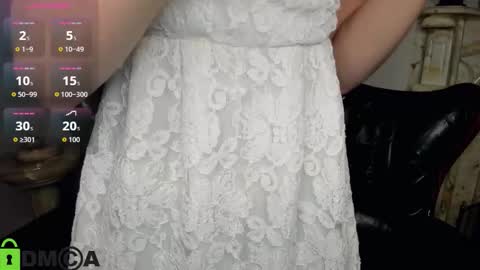 hilleva online show from November 30, 2025, 8:29 am