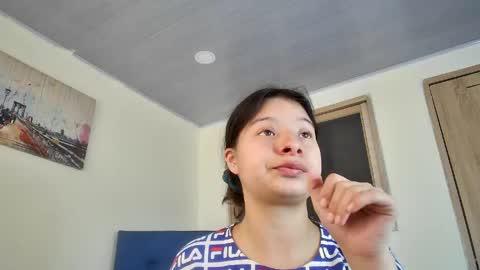 Snapshot of himawary_soin5 chatting on May 11, 2026, 4:04 pm himawary_soin5 online show from May 11, 2026, 4:04 pm