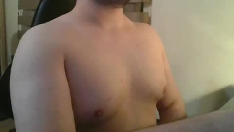 Snapshot of himbo_fox chatting on July 7, 2026, 6:47 am Himbo fox online show from July 7, 2026, 6:47 am