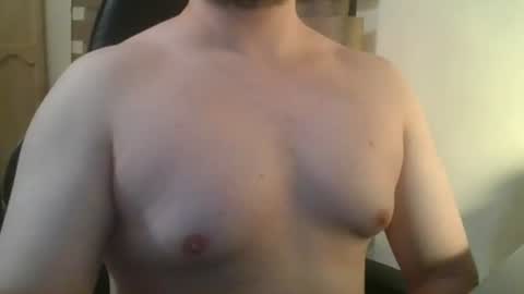 Snapshot of himbo_fox chatting on July 17, 2026, 4:08 am Himbo fox online show from July 17, 2026, 4:08 am