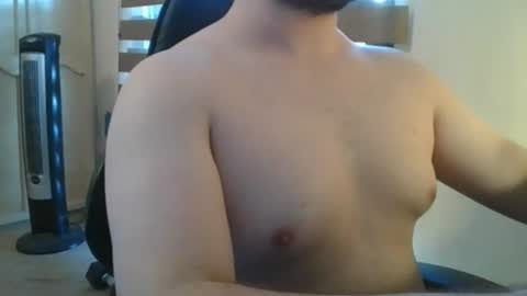 Snapshot of himbo_fox chatting on July 22, 2026, 12:24 am Himbo fox online show from July 22, 2026, 12:24 am