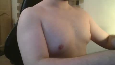 Snapshot of himbo_fox chatting on July 26, 2026, 3:25 am Himbo fox online show from July 26, 2026, 3:25 am