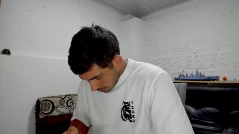 Hi moreno online show from January 1, 2025, 9:41 pm