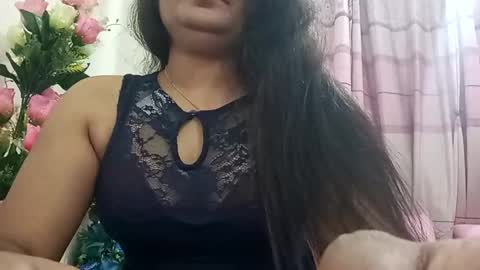 himuhimu22 online show from February 1, 2025, 9:29 pm