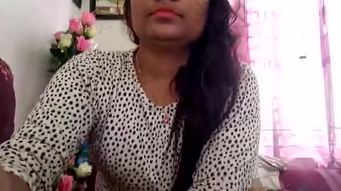 himuhimu22 online show from February 27, 2025, 3:36 am