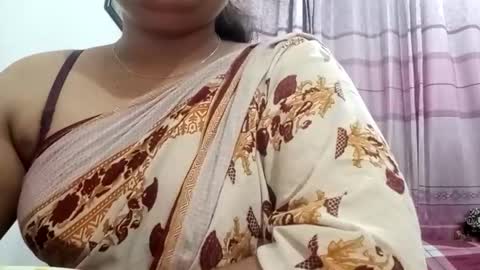 himuhimu22 online show from October 16, 2025, 7:48 pm