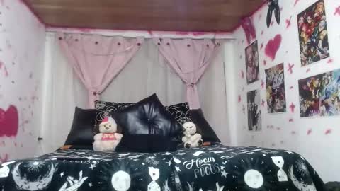 Snapshot of hinasha chatting on February 6, 2026, 9:29 pm Angel online show from February 6, 2026, 9:29 pm