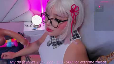 hinata_dolly online show from October 9, 2025, 8:34 am