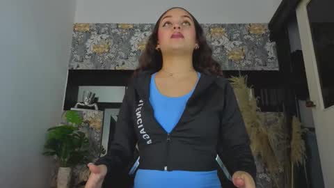 Snapshot of hinata_itachi chatting on December 17, 2025, 4:51 am FANE AND DAVID online show from December 17, 2025, 4:51 am