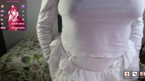 Snapshot of hinata_kawaii chatting on June 8, 2026, 9:31 am sara online show from June 8, 2026, 9:31 am