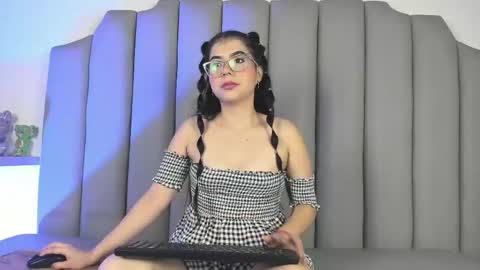 hinatamiraii online show from December 5, 2025, 11:52 am