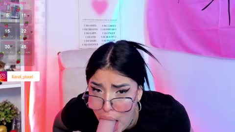 Snapshot of hinataweed01 chatting on February 28, 2025, 2:42 am Karol Independent Model online show from February 28, 2025, 2:42 am