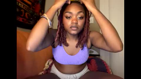 Snapshot of hippieangelbabi chatting on January 28, 2025, 12:05 am angelbabi online show from January 28, 2025, 12:05 am