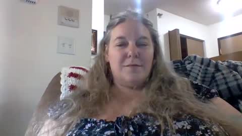 hippysnewhere online show from May 16, 2026, 11:14 pm