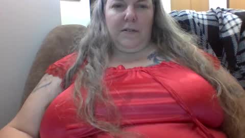hippysnewhere online show from May 27, 2026, 10:29 pm