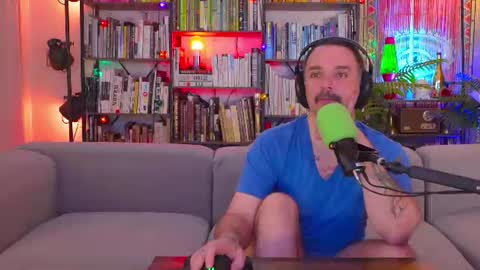 Snapshot of hipstertrashdumpsterfire chatting on June 26, 2026, 8:41 am HipsterTrash Clark one half of Task Manager online show from June 26, 2026, 8:41 am