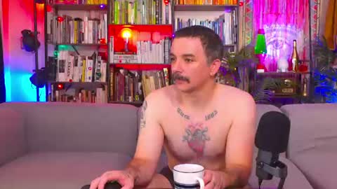 Snapshot of hipstertrashdumpsterfire chatting on July 21, 2026, 7:11 am HipsterTrash Clark one half of Task Manager online show from July 21, 2026, 7:11 am
