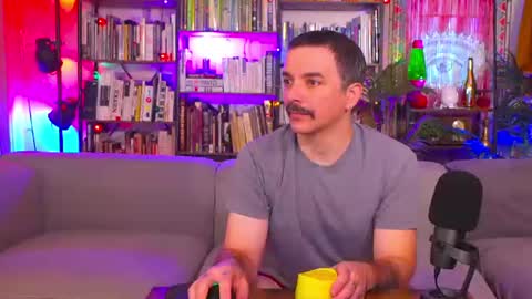 Snapshot of hipstertrashdumpsterfire chatting on July 23, 2026, 8:01 am HipsterTrash Clark one half of Task Manager online show from July 23, 2026, 8:01 am