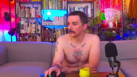 Snapshot of hipstertrashdumpsterfire chatting on July 25, 2026, 8:01 am HipsterTrash Clark one half of Task Manager online show from July 25, 2026, 8:01 am
