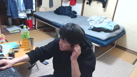 Snapshot of hiro110 chatting on January 12, 2025, 12:12 pm hiro110 online show from January 12, 2025, 12:12 pm