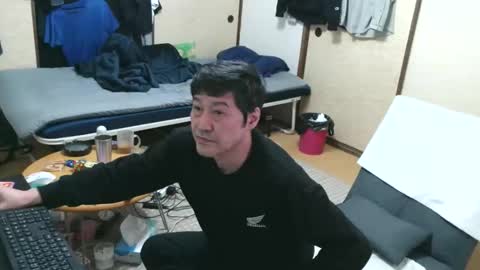 Snapshot of hiro110 chatting on March 10, 2026, 12:04 am hiro110 online show from March 10, 2026, 12:04 am
