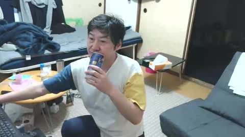 Snapshot of hiro110 chatting on April 5, 2026, 7:00 pm hiro110 online show from April 5, 2026, 7:00 pm