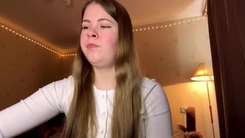 I am Amy ntmu Lets hit 10 Thumbs Up together online show from March 2, 2026, 10:11 am