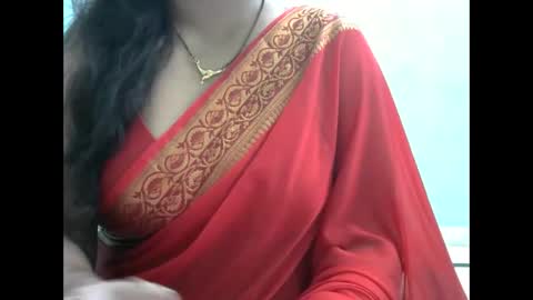 hisslust online show from October 17, 2025, 6:43 pm