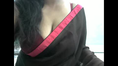 hisslust online show from November 28, 2025, 6:05 am