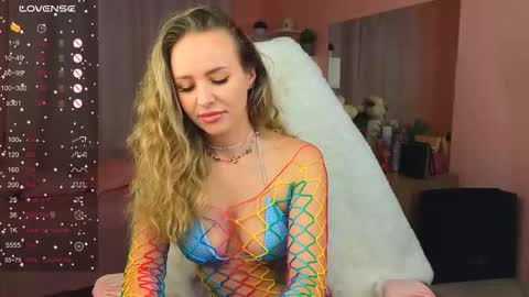 Ksenia online show from September 22, 2025, 11:29 pm