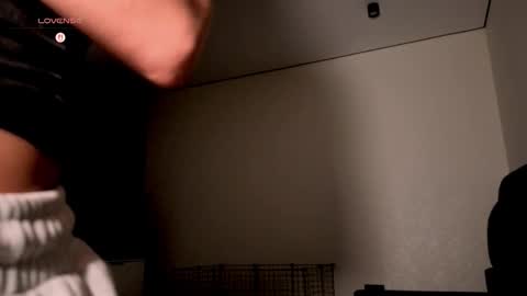 Snapshot of hoaarisa chatting on February 22, 2026, 5:22 pm Sofia online show from February 22, 2026, 5:22 pm