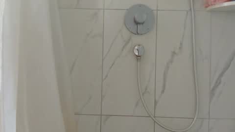 hockeyjock17 online show from March 12, 2026, 2:56 pm