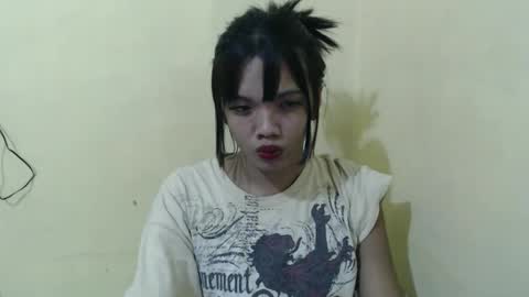 Snapshot of hoelyguine chatting on February 26, 2026, 6:56 am Guinevere3 online show from February 26, 2026, 6:56 am