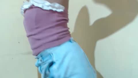 Snapshot of hoelyguine chatting on March 2, 2026, 6:25 am Guinevere3 online show from March 2, 2026, 6:25 am