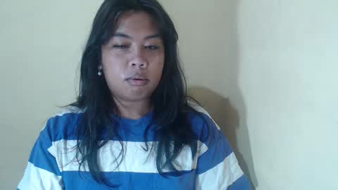 Layla3 online show from March 23, 2026, 1:53 am