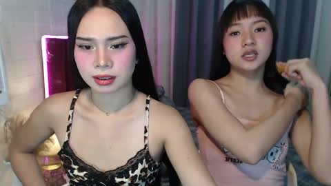 Snapshot of hoelymolly chatting on April 18, 2026, 7:29 pm hoelymolly online show from April 18, 2026, 7:29 pm