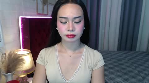 Snapshot of hoelymolly chatting on April 21, 2026, 1:42 am hoelymolly online show from April 21, 2026, 1:42 am