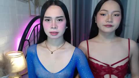 Snapshot of hoelymolly chatting on May 24, 2026, 5:51 pm hoelymolly online show from May 24, 2026, 5:51 pm